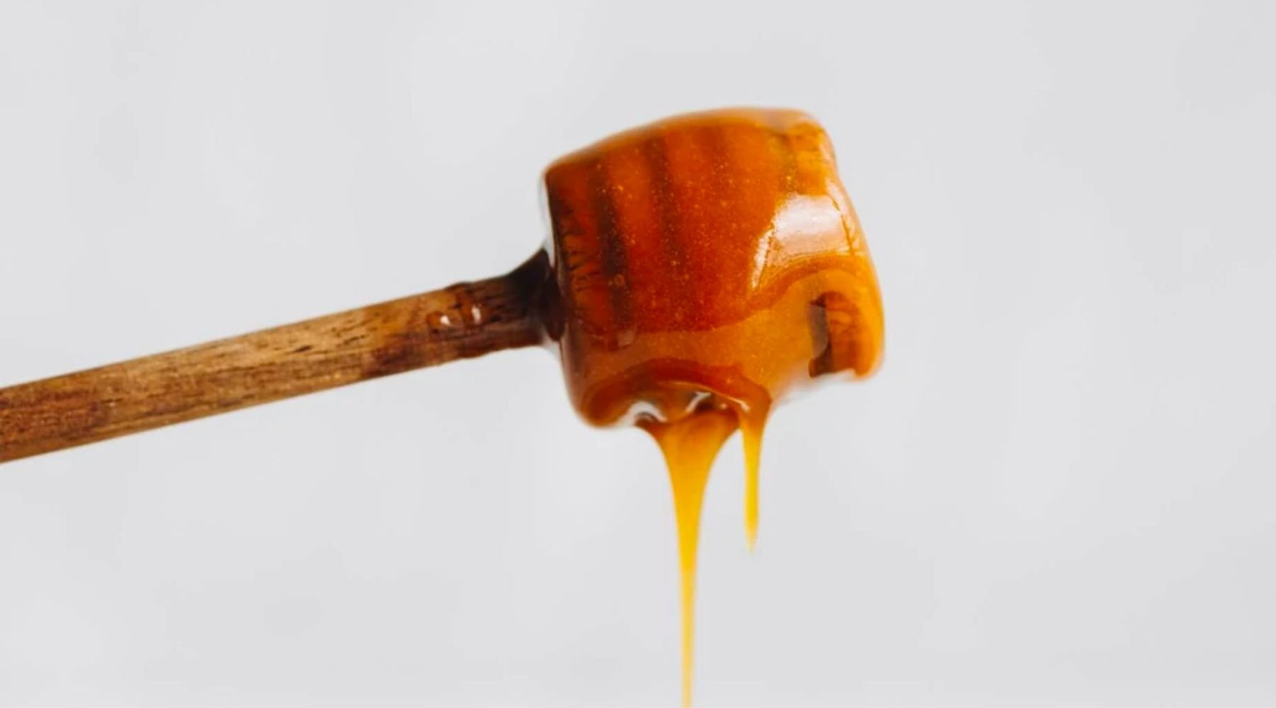 Does Manuka Honey Make A Good Face Mask? - PURITI