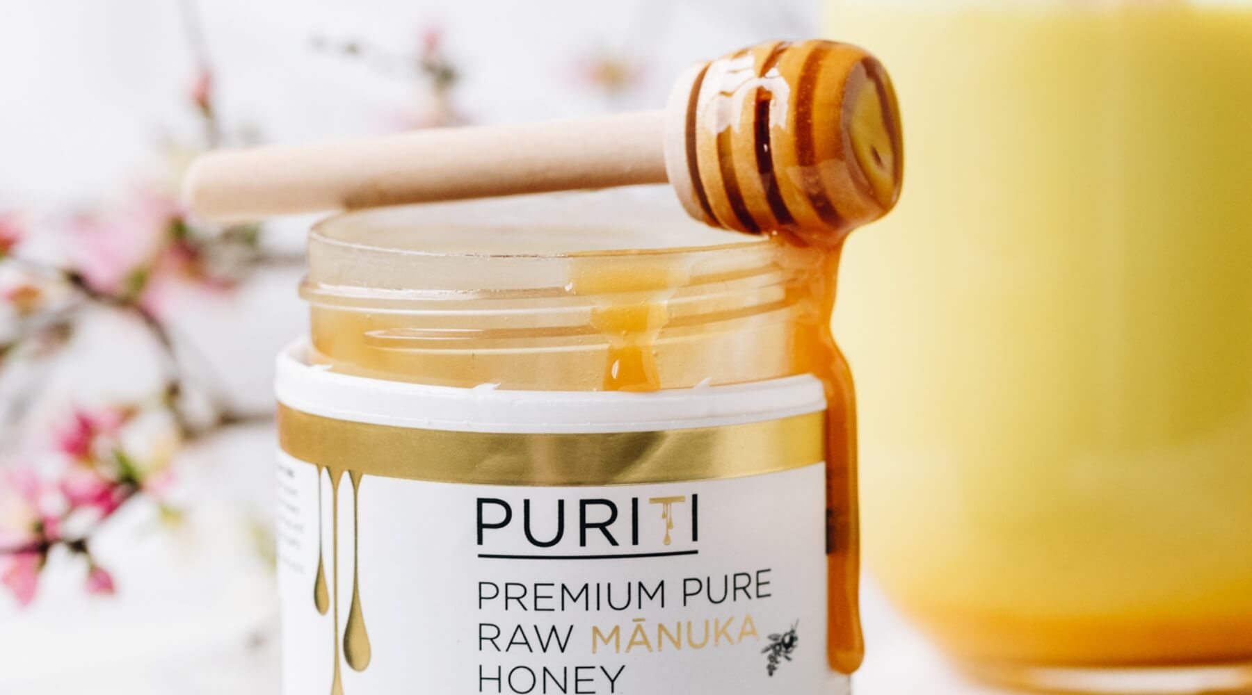 What Is In Mānuka Honey? - PURITI